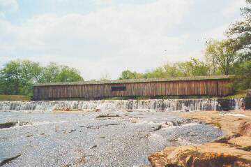 Watson Mill Bridge GA-97-01. Photo by Lisette Keating 4/23/04
